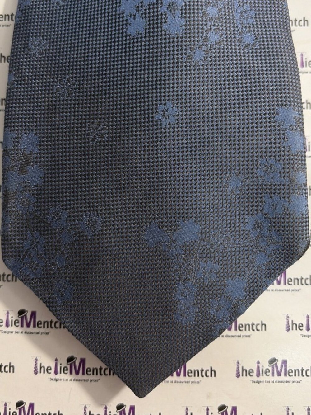 CALVIN KLEIN Silk Navy Floral Tie 3”(New-Minor Flaws)